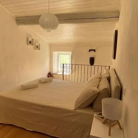 Via Castello Gombola 24